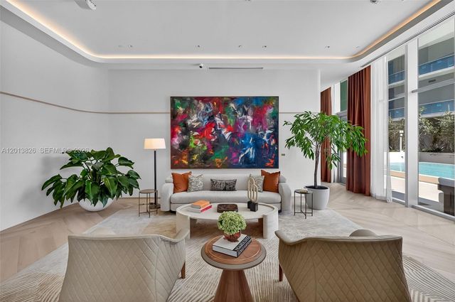 77 SE 5th Street 1908, Miami, FL 33131