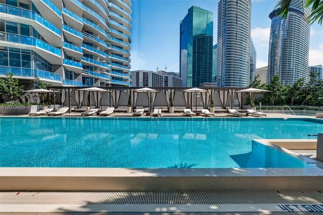 77 SE 5th Street 1908, Miami, FL 33131