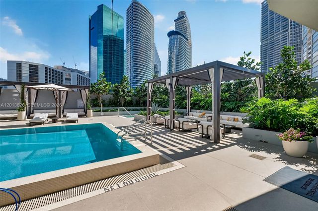 77 SE 5th Street 1908, Miami, FL 33131