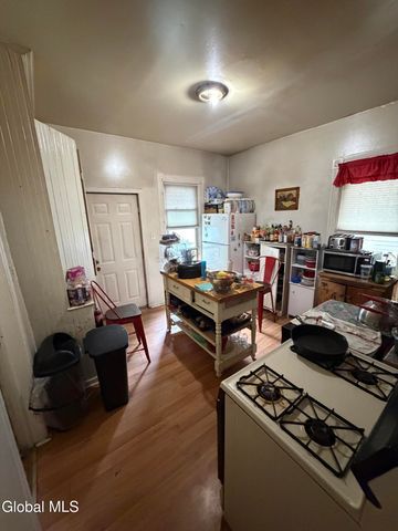 27 Catherine Street, Schenectady, NY 12307