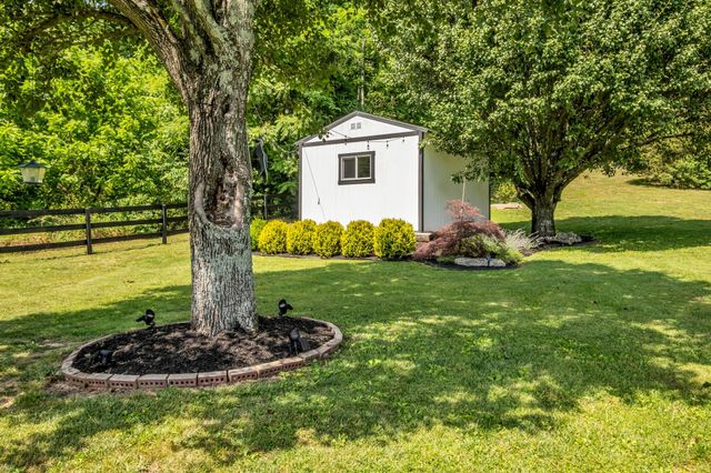 1779 Cayce Springs Rd, Thompsons Station, TN 37179