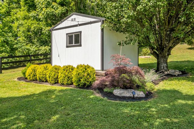 1779 Cayce Springs Rd, Thompsons Station, TN 37179