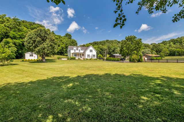1779 Cayce Springs Rd, Thompsons Station, TN 37179