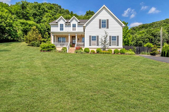 1779 Cayce Springs Rd, Thompsons Station, TN 37179