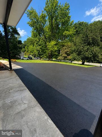 12009 VALE RD, Oakton, VA 22124