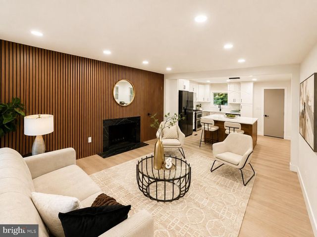12009 VALE RD, Oakton, VA 22124