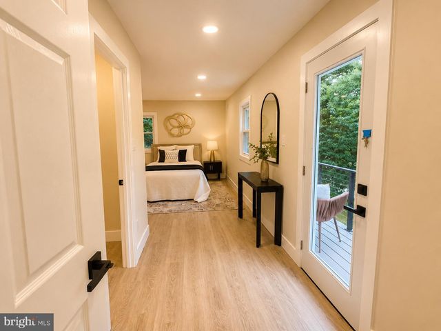 12009 VALE RD, Oakton, VA 22124