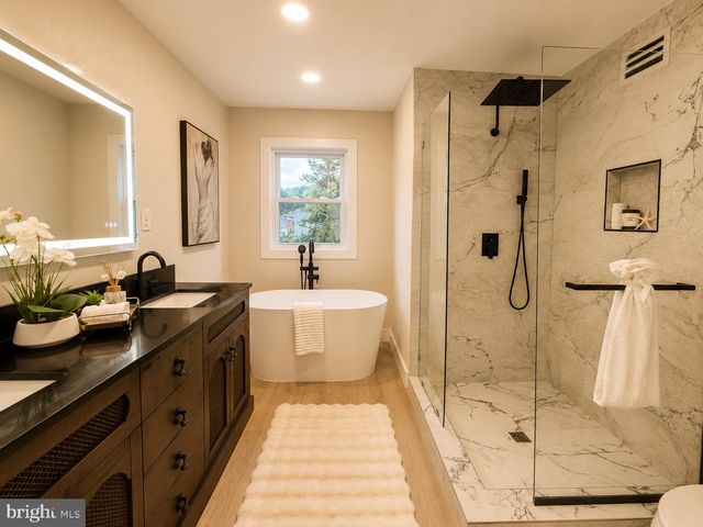 12009 VALE RD, Oakton, VA 22124