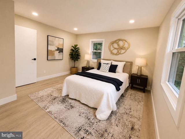 12009 VALE RD, Oakton, VA 22124