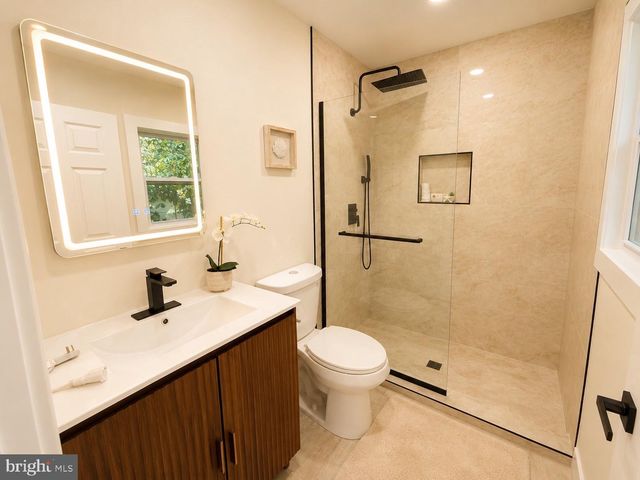 12009 VALE RD, Oakton, VA 22124