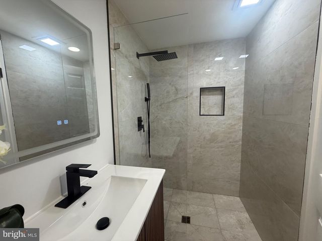 12009 VALE RD, Oakton, VA 22124
