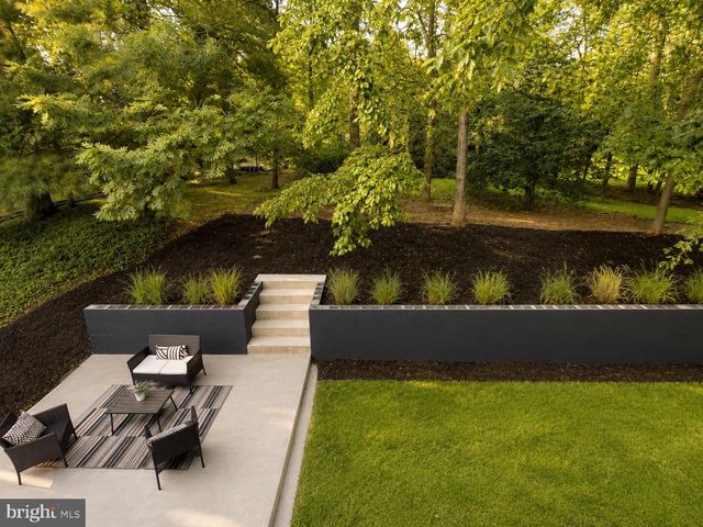 12009 VALE RD, Oakton, VA 22124