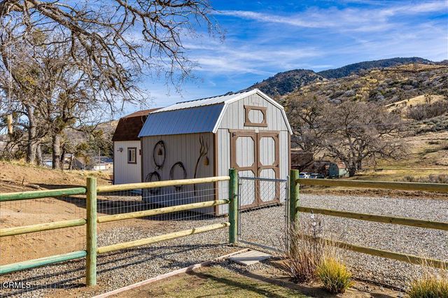 17600 Ascot Court, Tehachapi, CA 93561