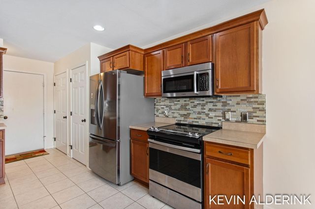 2325 Valarie Drive, Holland Twp, MI 49464