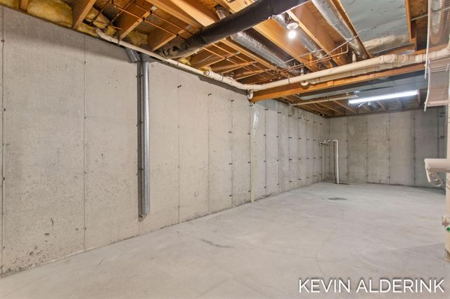 2325 Valarie Drive, Holland Twp, MI 49464