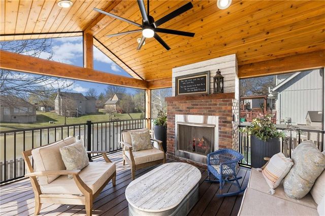 24075 W 57th Street, Shawnee, KS 66226