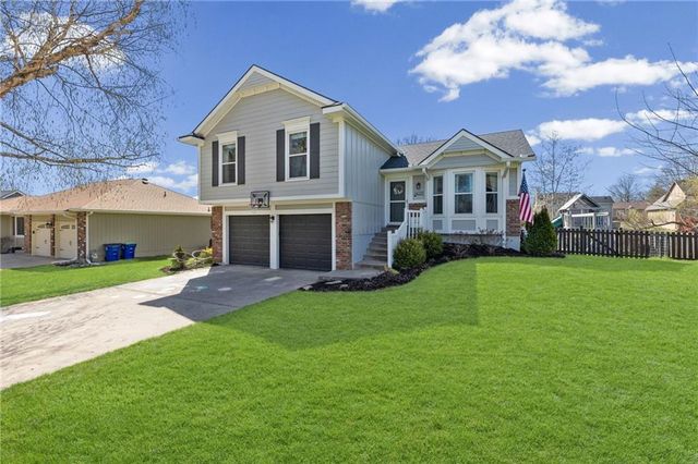 24075 W 57th Street, Shawnee, KS 66226