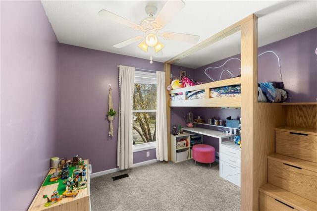 24075 W 57th Street, Shawnee, KS 66226