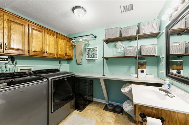 24075 W 57th Street, Shawnee, KS 66226