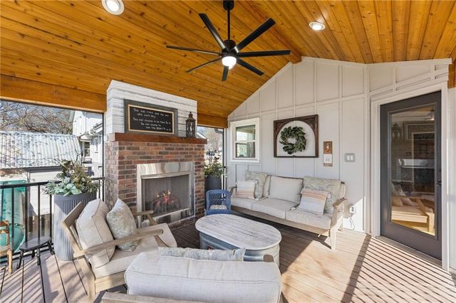 24075 W 57th Street, Shawnee, KS 66226