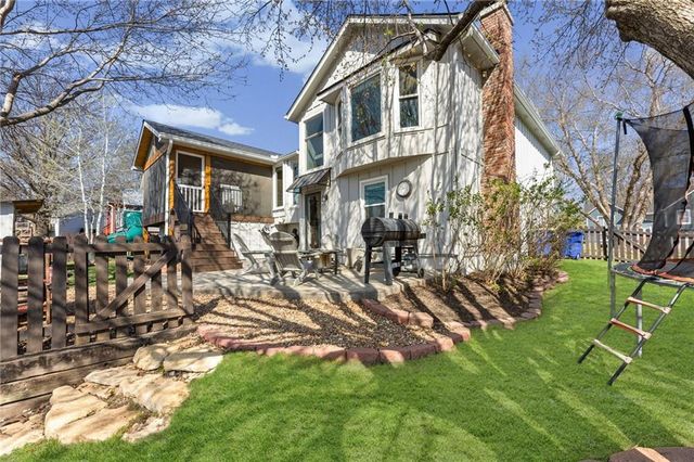 24075 W 57th Street, Shawnee, KS 66226