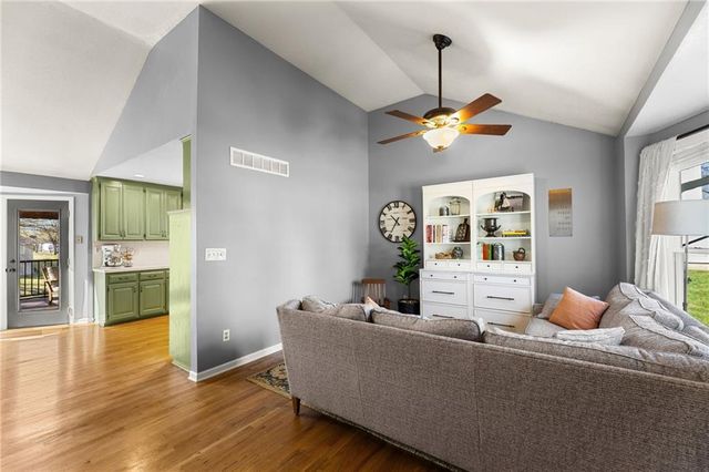 24075 W 57th Street, Shawnee, KS 66226