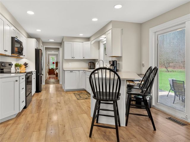 51 West Parkway, Victor, NY 14564