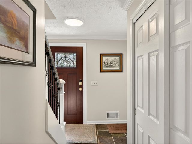 51 West Parkway, Victor, NY 14564
