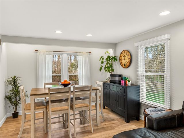51 West Parkway, Victor, NY 14564