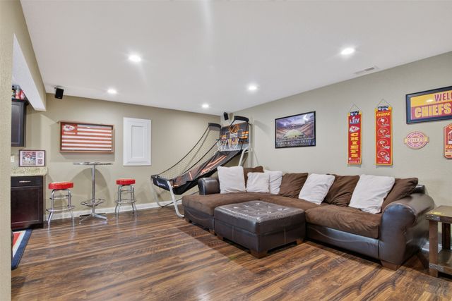 2618 3rd Avenue SW, Altoona, IA 50009