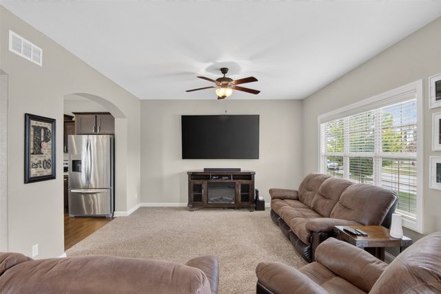 2618 3rd Avenue SW, Altoona, IA 50009