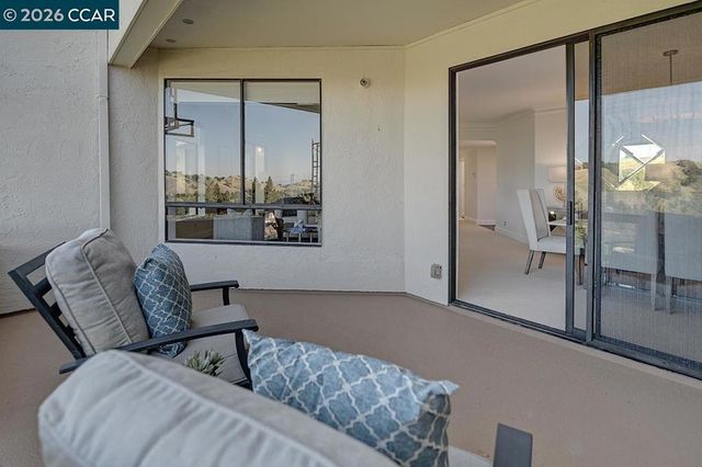 3711 Terra Granada Dr 3B, Walnut Creek, CA 94595