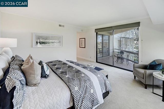 3711 Terra Granada Dr 3B, Walnut Creek, CA 94595