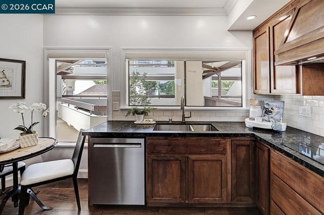 3711 Terra Granada Dr 3B, Walnut Creek, CA 94595