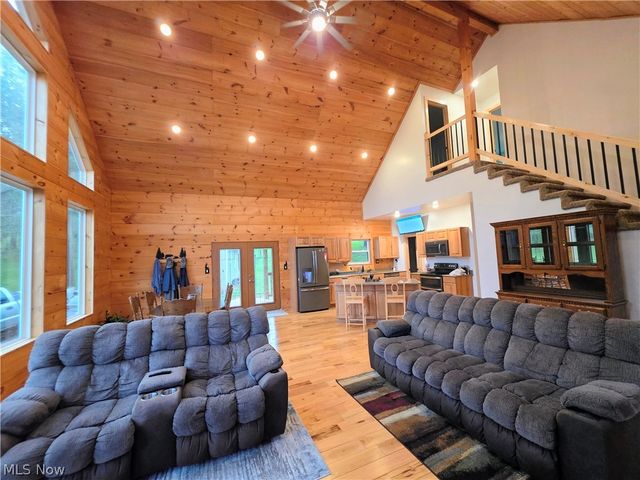 9076 Harris Highway, Belleville, WV 26133