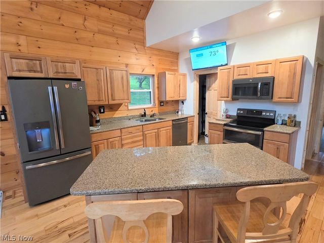 9076 Harris Highway, Belleville, WV 26133