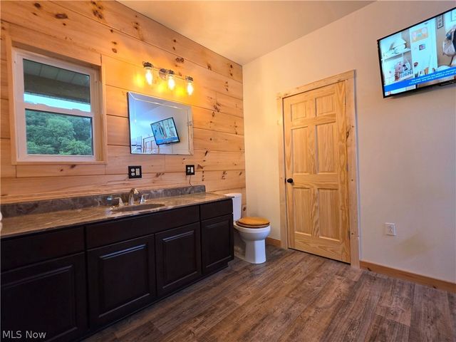 9076 Harris Highway, Belleville, WV 26133