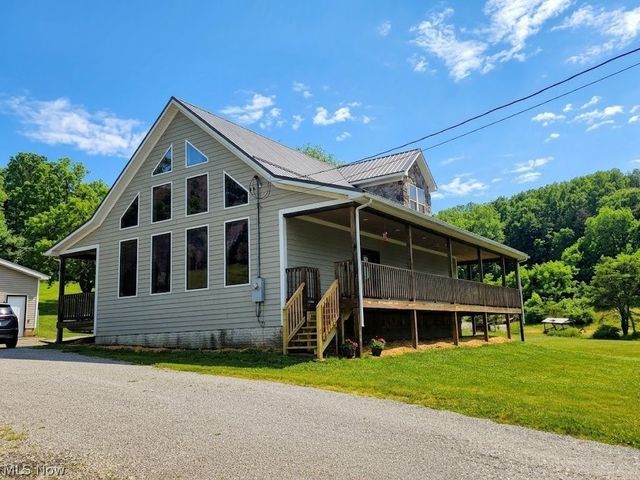 9076 Harris Highway, Belleville, WV 26133