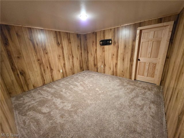 9076 Harris Highway, Belleville, WV 26133
