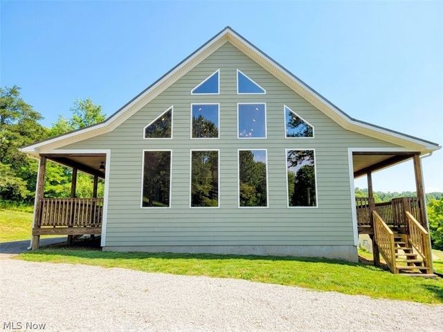 9076 Harris Highway, Belleville, WV 26133