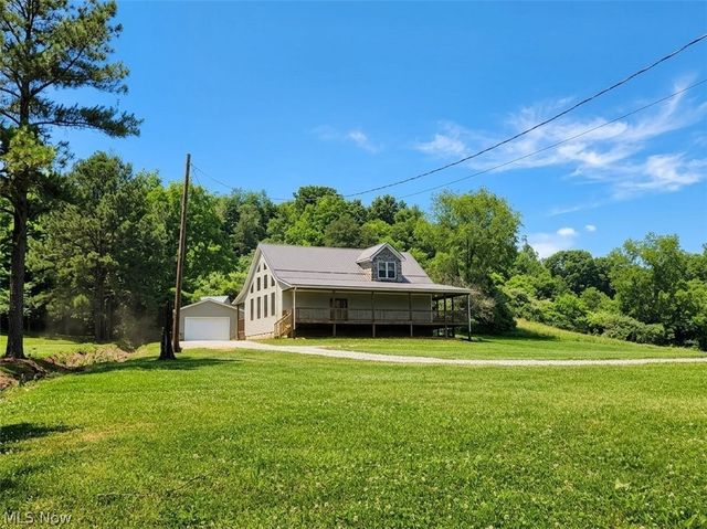 9076 Harris Highway, Belleville, WV 26133