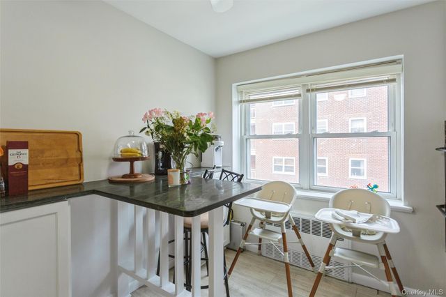 740 E Broadway 4D, Long Beach, NY 11561