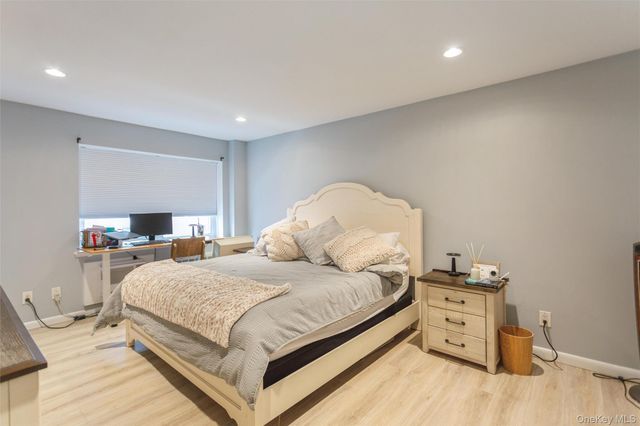 740 E Broadway 4D, Long Beach, NY 11561