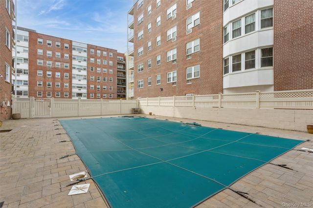 740 E Broadway 4D, Long Beach, NY 11561