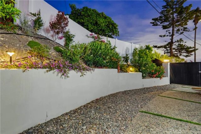 1711 Pescadores, San Pedro, CA 90732