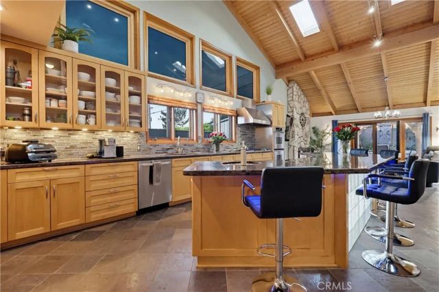 1711 Pescadores, San Pedro, CA 90732