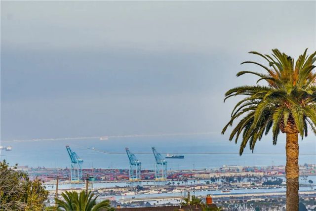 1711 Pescadores, San Pedro, CA 90732