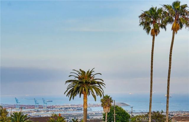 1711 Pescadores, San Pedro, CA 90732