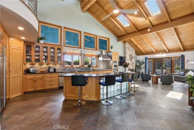 1711 Pescadores, San Pedro, CA 90732
