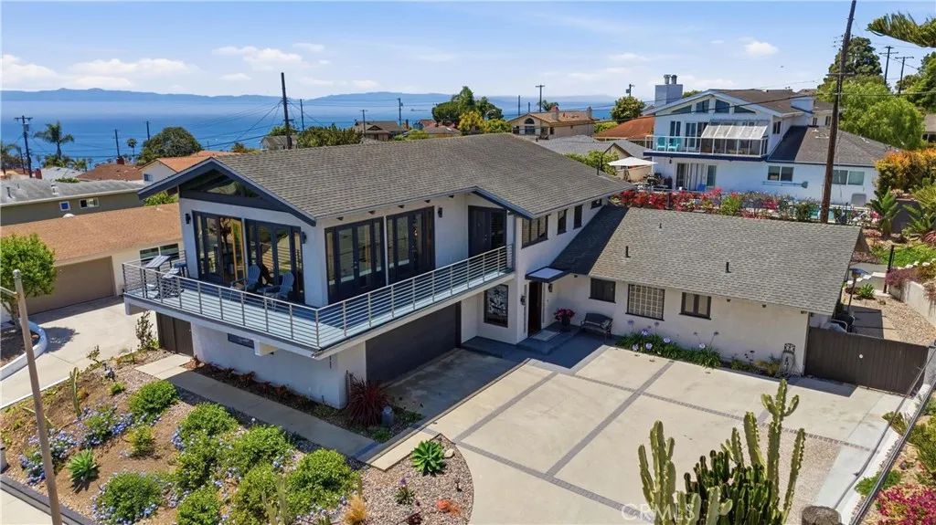 1711 Pescadores, San Pedro, CA 90732